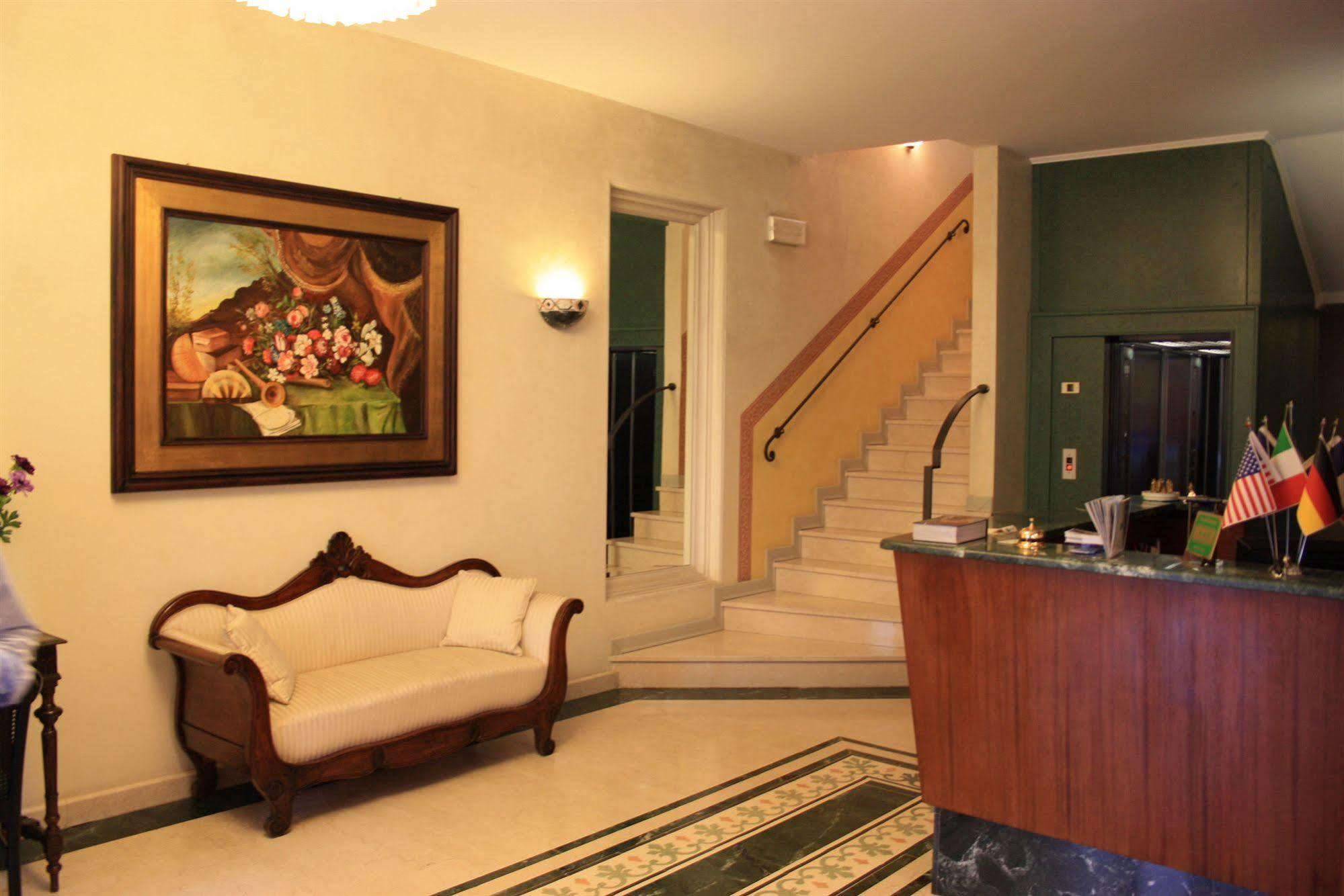Hotel Gambara Luaran gambar