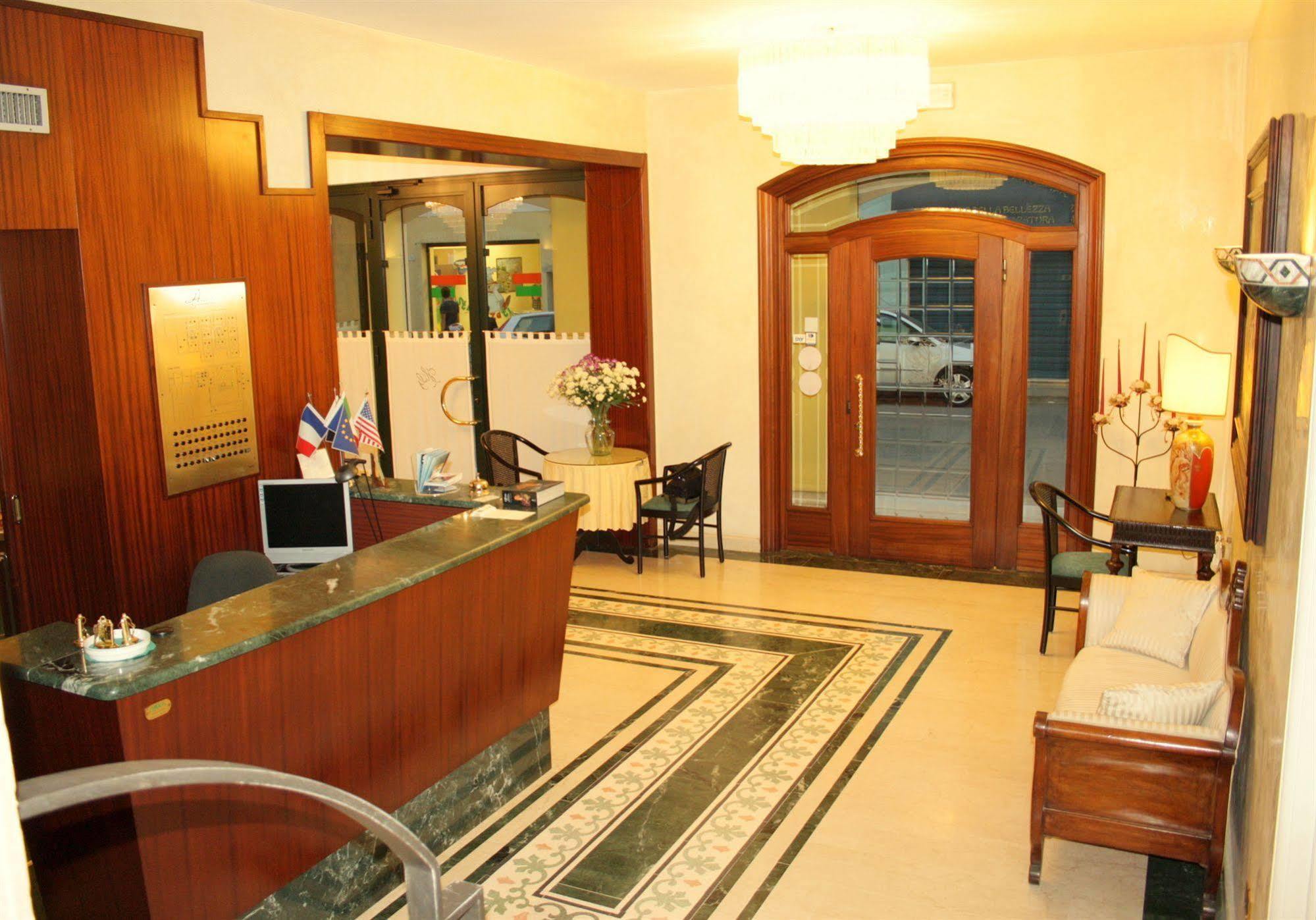 Hotel Gambara Luaran gambar